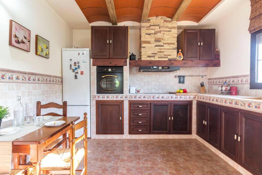 Lo Guaret. Villa La Cava ภายนอก รูปภาพ